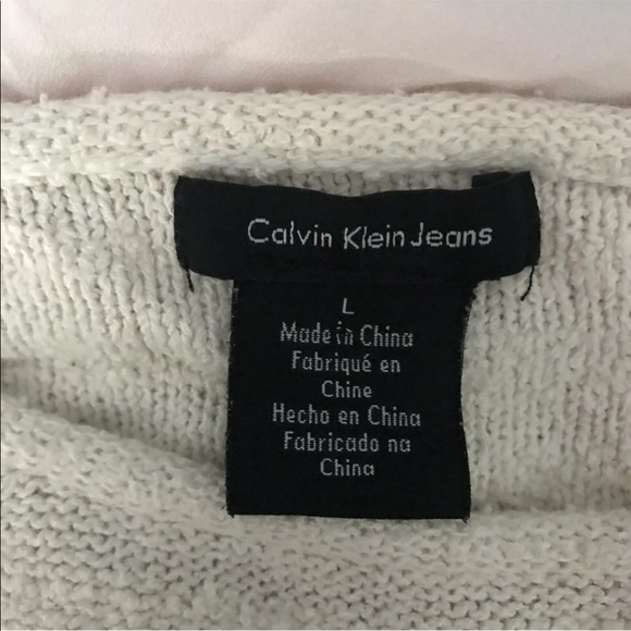 Calvin Klein Sweater 🌸 - Picture 12 of 12